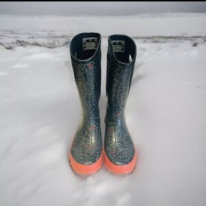 Bogs Black Red Rain Boots Rubber Spider Webs Waterproof Size 5